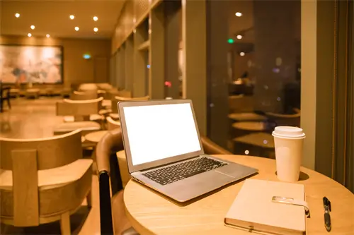 日出前的含义女生